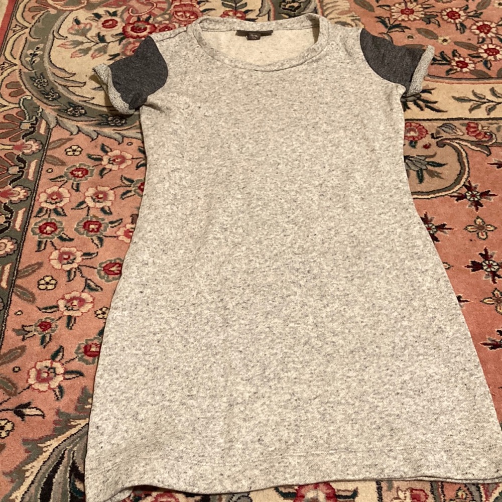 A Pea in the pod maternity top